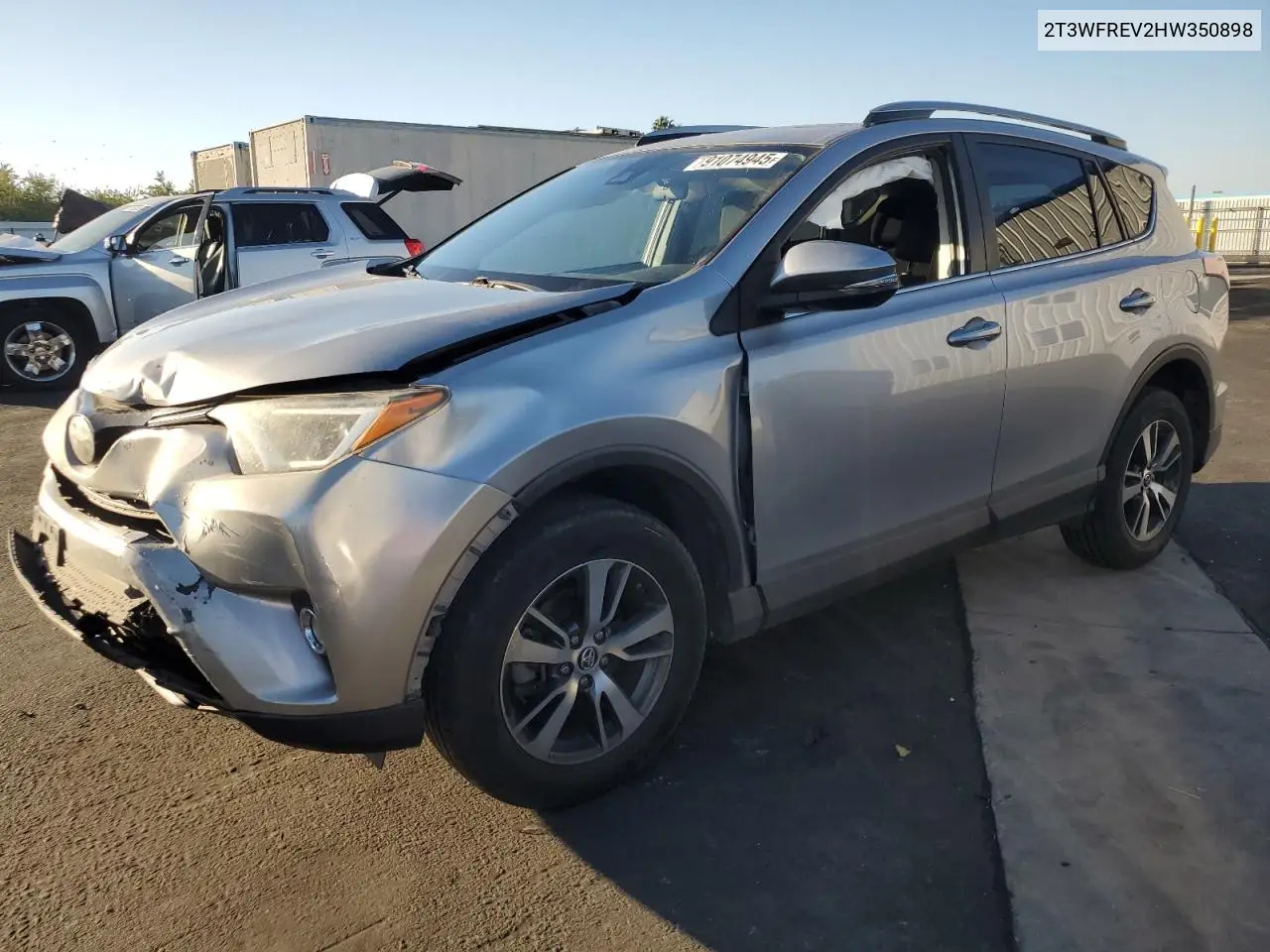 2T3WFREV2HW350898 2017 Toyota Rav4 Xle