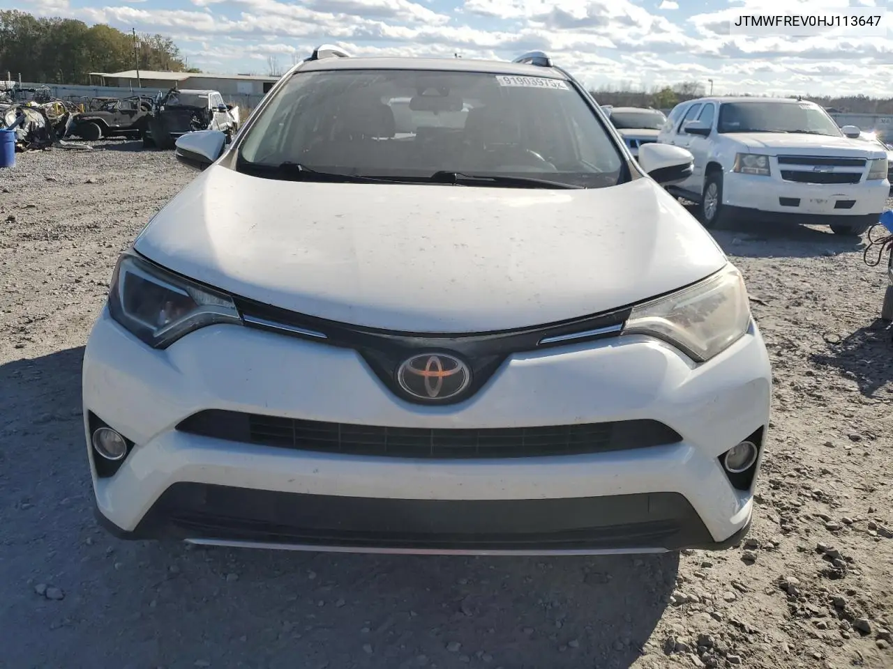 JTMWFREV0HJ113647 2017 Toyota Rav4 Xle