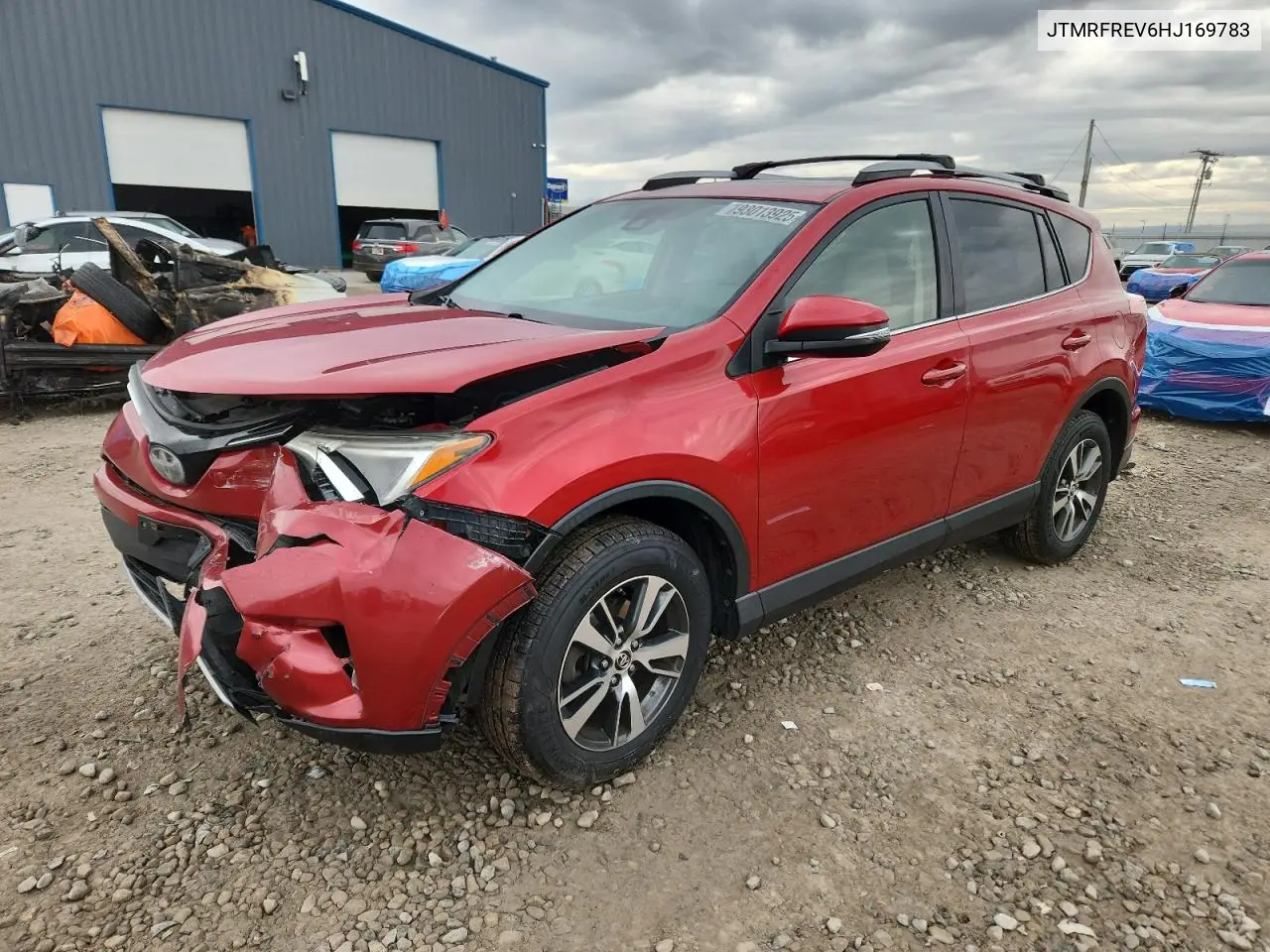 JTMRFREV6HJ169783 2017 Toyota Rav4 Xle