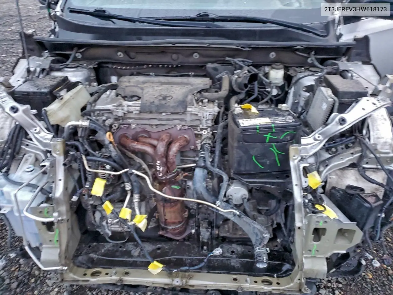 2T3JFREV3HW618173 2017 Toyota Rav4 Se