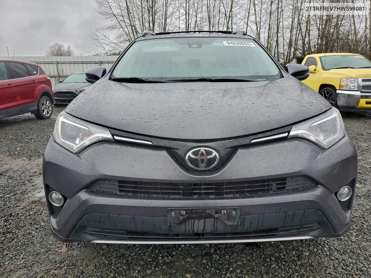 2T3RFREV7HW599081 2017 Toyota Rav4 Xle
