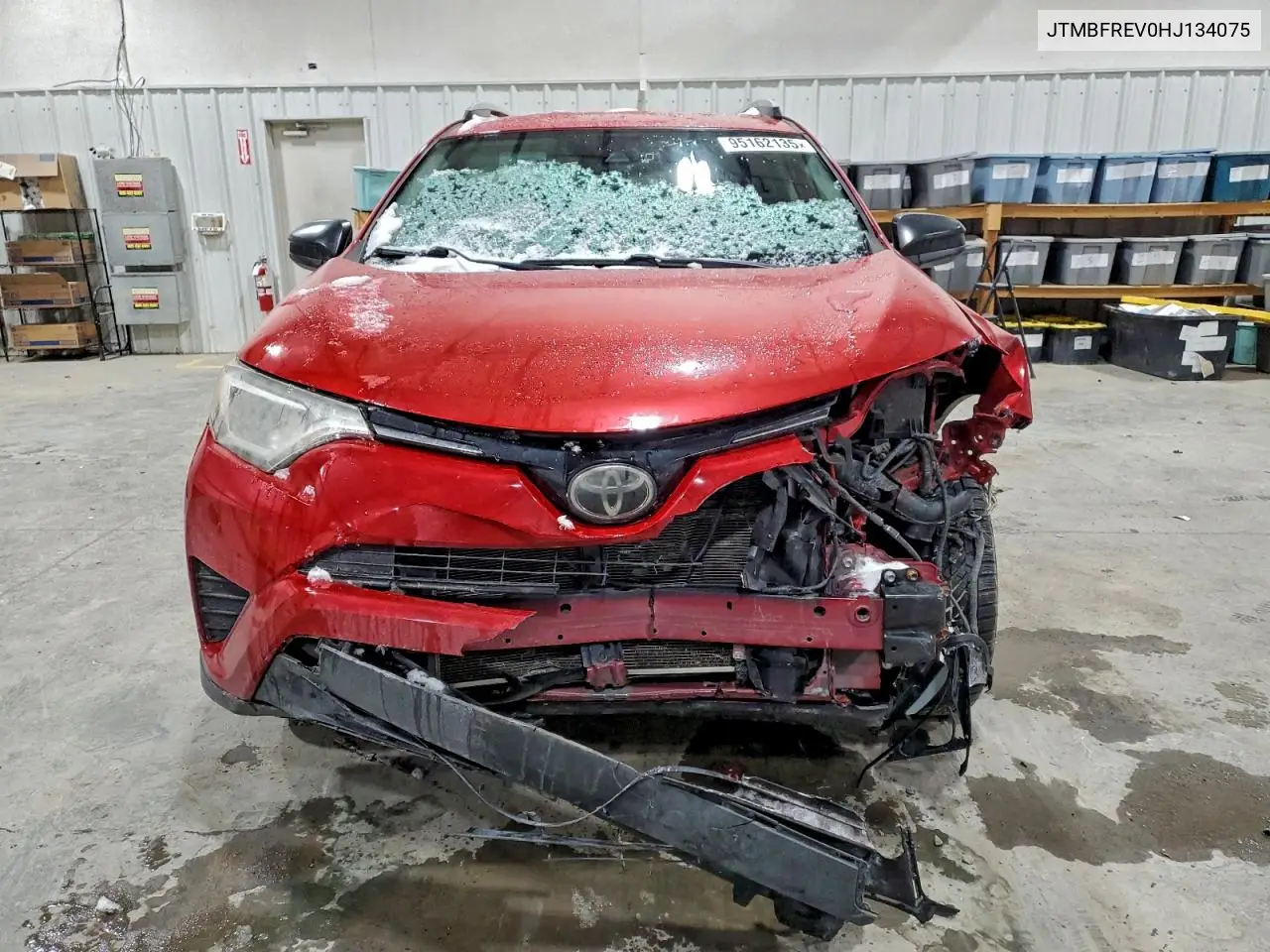 JTMBFREV0HJ134075 2017 Toyota Rav4 Le