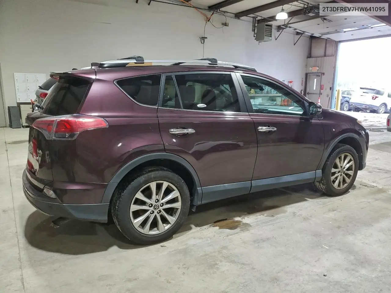 2T3DFREV7HW641095 2017 Toyota Rav4 Limited