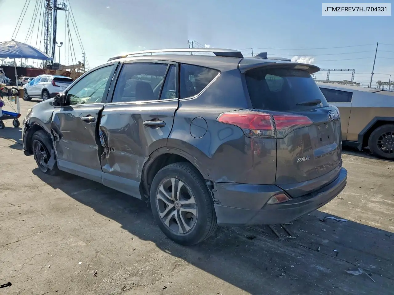JTMZFREV7HJ704331 2017 Toyota Rav4 Le