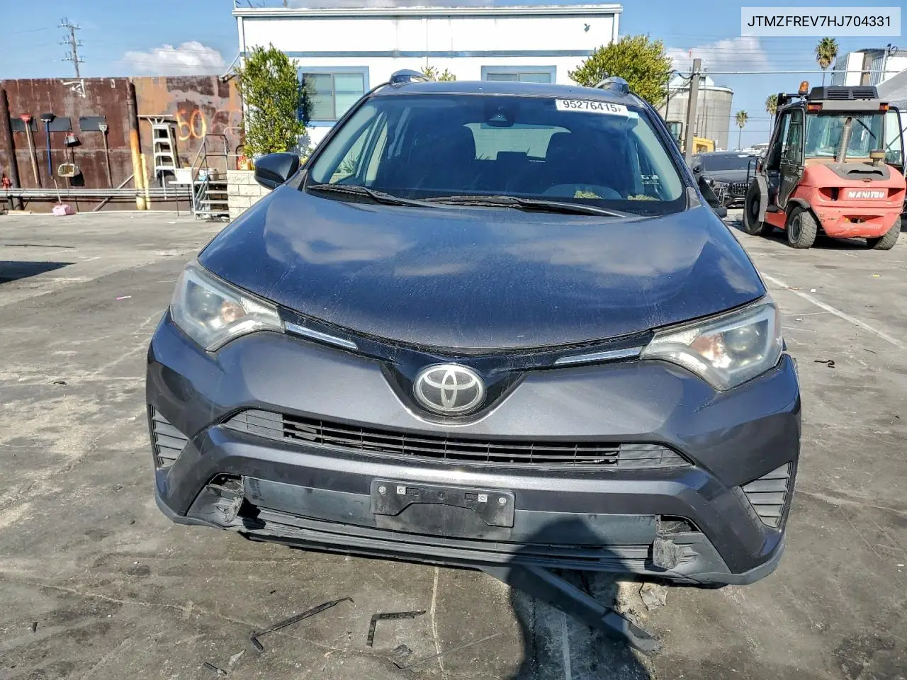 JTMZFREV7HJ704331 2017 Toyota Rav4 Le