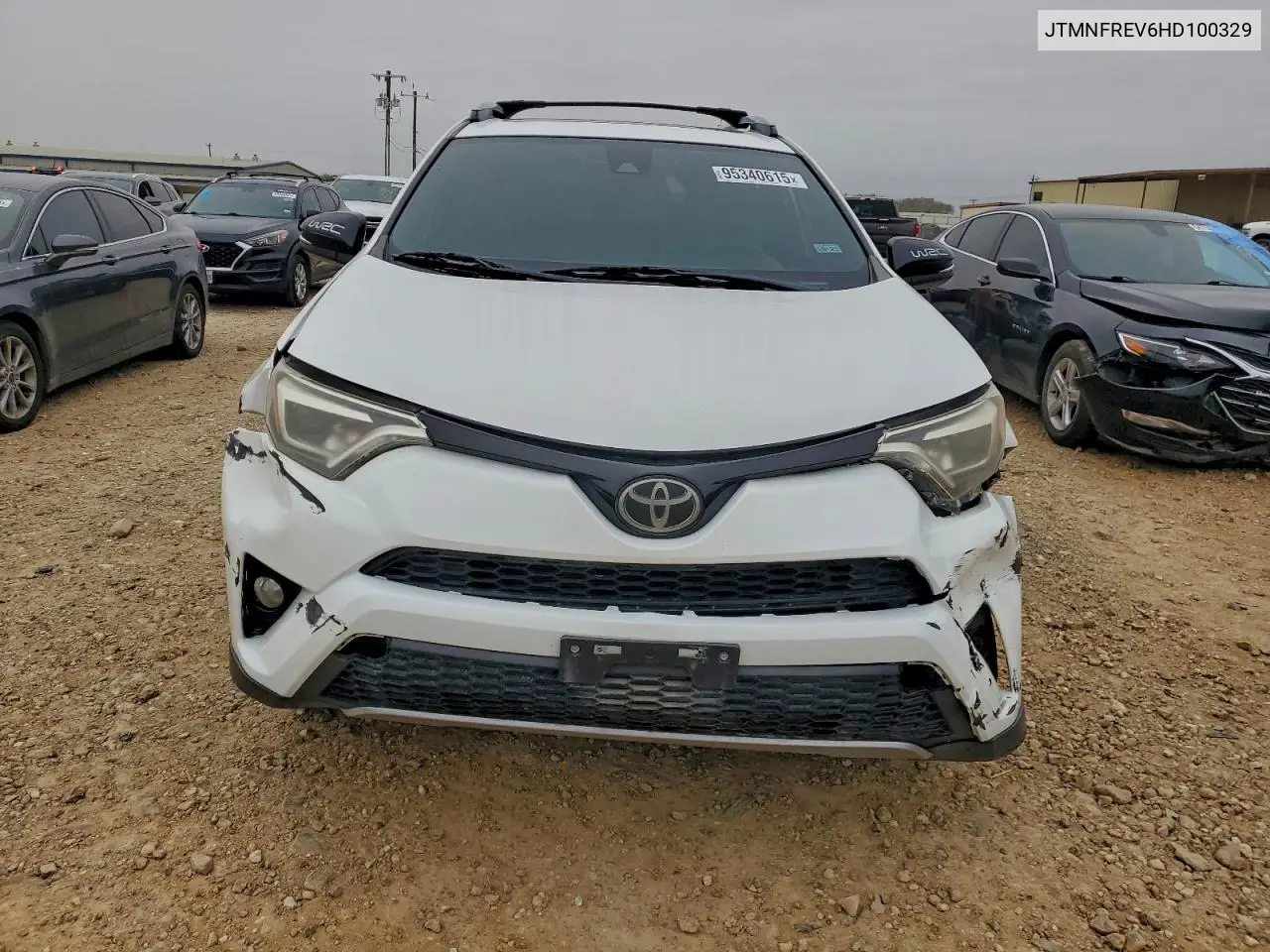 JTMNFREV6HD100329 2017 Toyota Rav4 Se