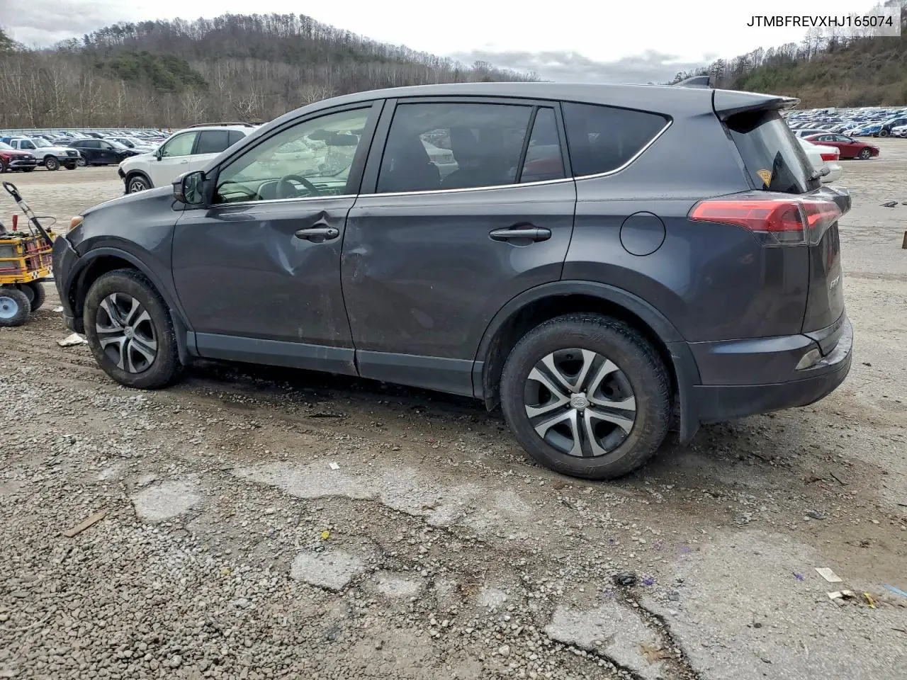 JTMBFREVXHJ165074 2017 Toyota Rav4 Le