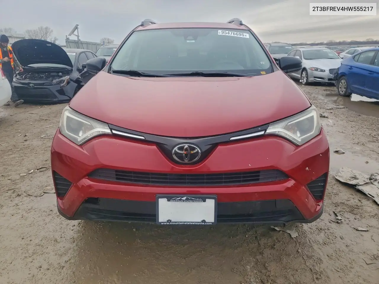 2T3BFREV4HW555217 2017 Toyota Rav4 Le