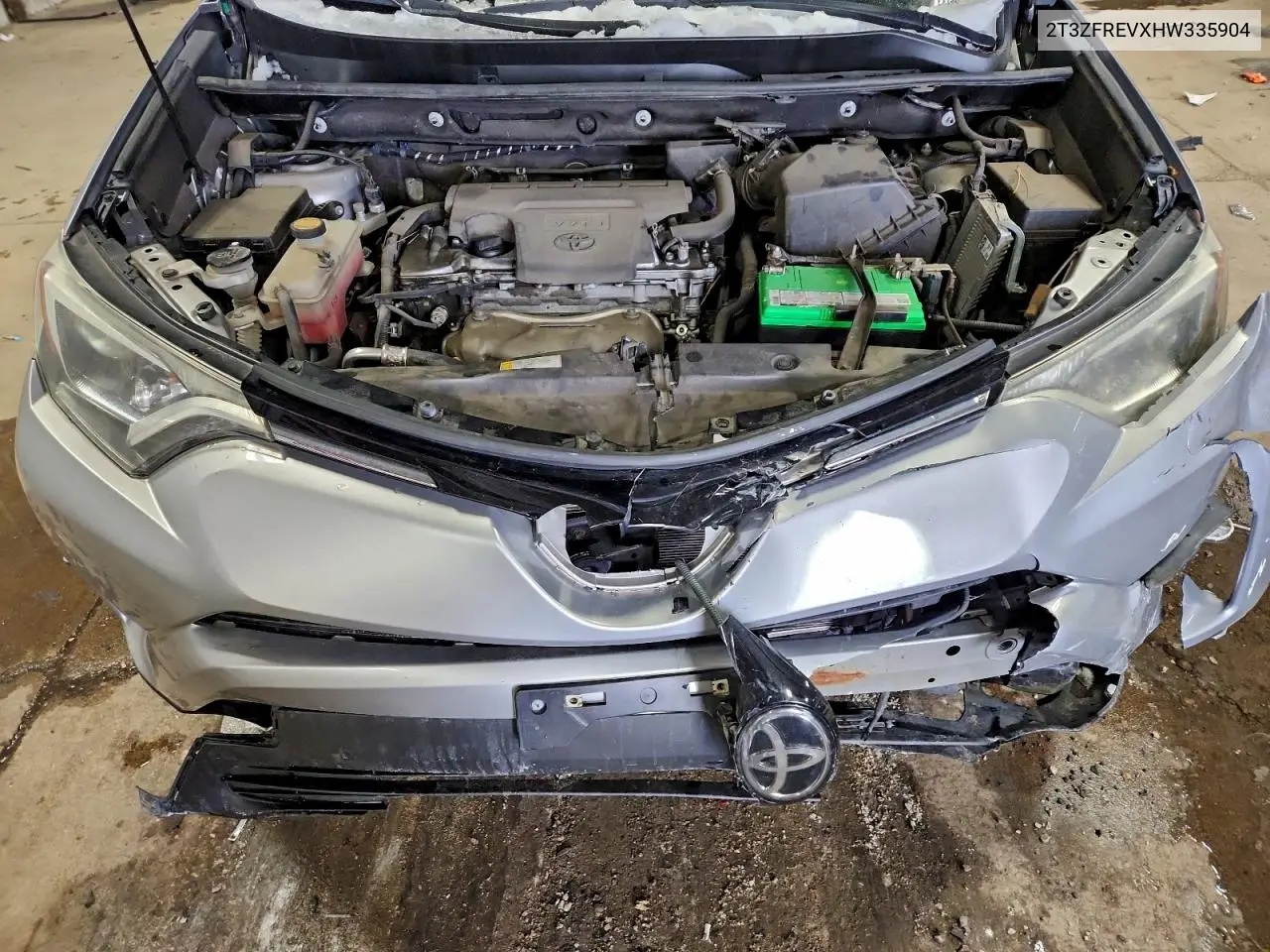2T3ZFREVXHW335904 2017 Toyota Rav4 Le