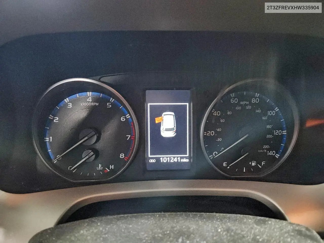 2T3ZFREVXHW335904 2017 Toyota Rav4 Le