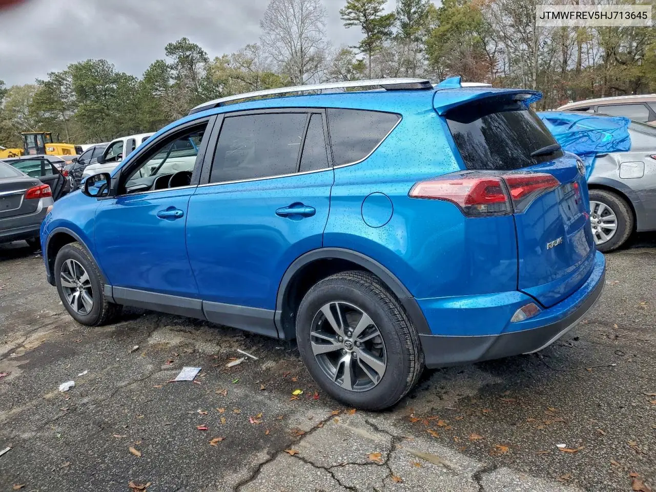 JTMWFREV5HJ713645 2017 Toyota Rav4 Xle