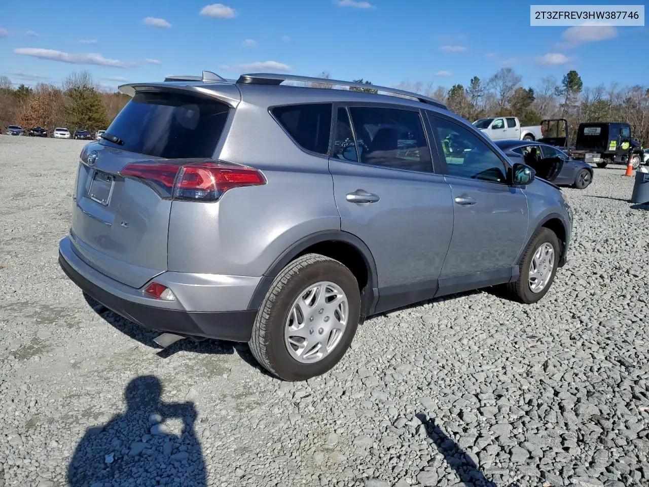 2T3ZFREV3HW387746 2017 Toyota Rav4 Le