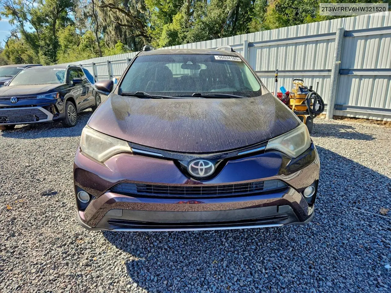 2T3WFREV6HW321520 2017 Toyota Rav4 Xle