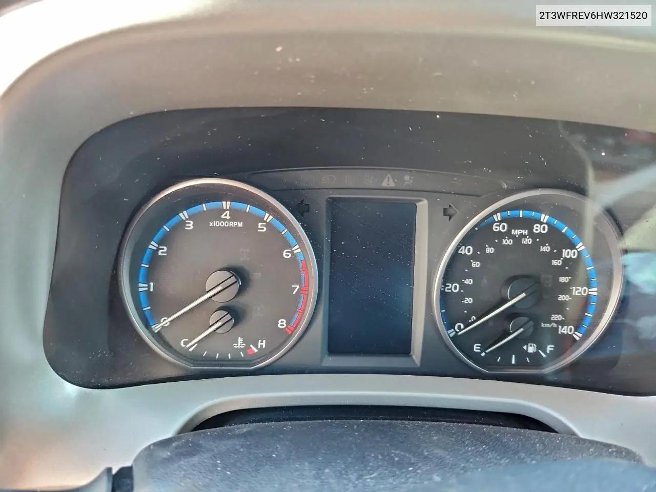 2T3WFREV6HW321520 2017 Toyota Rav4 Xle