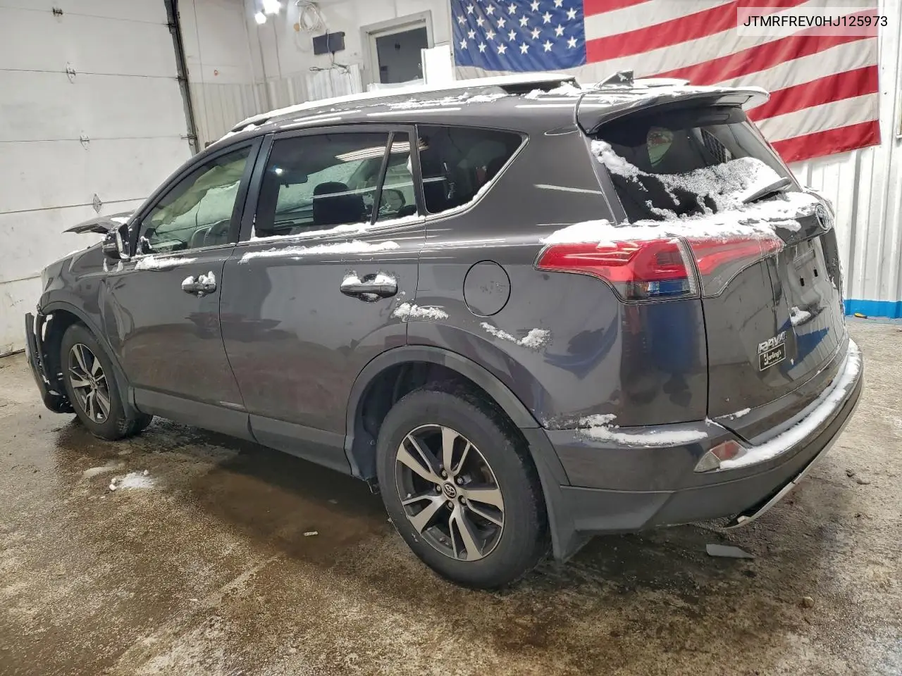 JTMRFREV0HJ125973 2017 Toyota Rav4 Xle