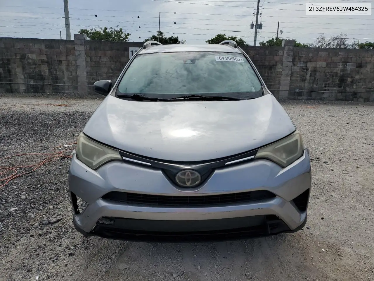 2T3ZFREV6JW464325 2018 Toyota Rav4 Le