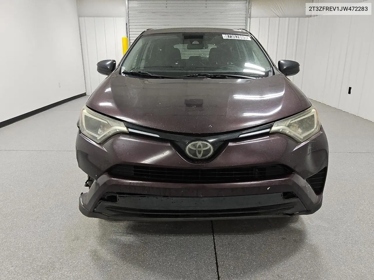 2T3ZFREV1JW472283 2018 Toyota Rav4 Le