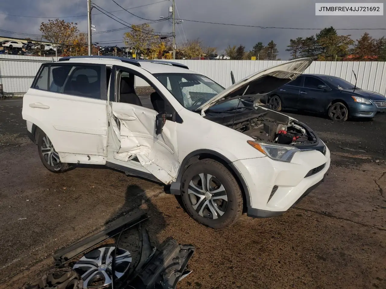 JTMBFREV4JJ721692 2018 Toyota Rav4 Le