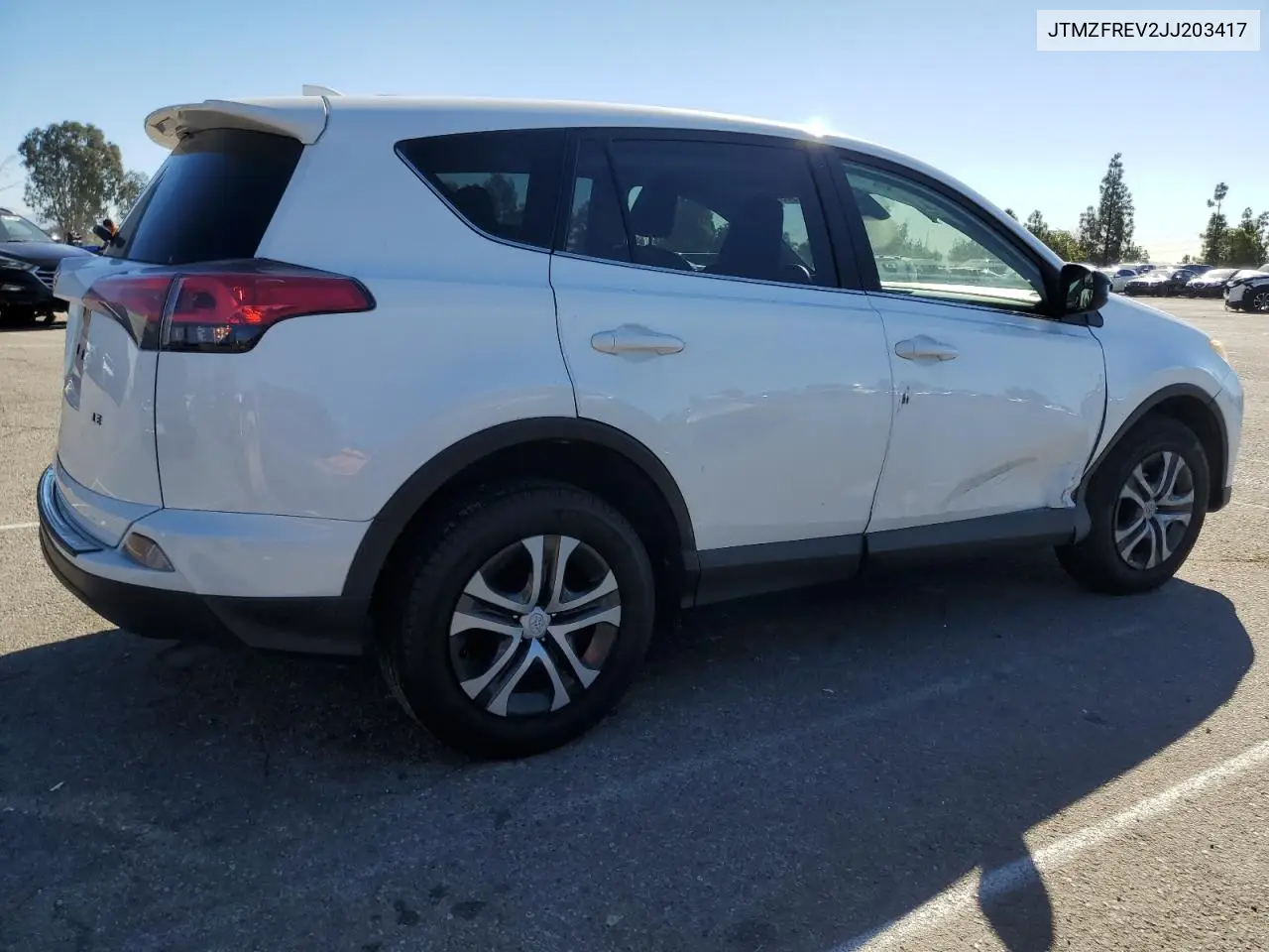 JTMZFREV2JJ203417 2018 Toyota Rav4 Le
