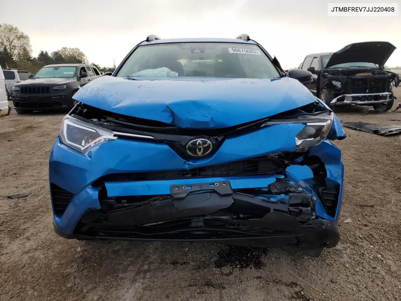JTMBFREV7JJ220408 2018 Toyota Rav4 Le