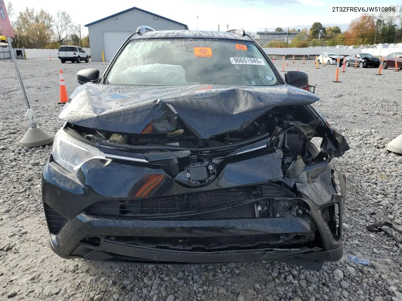 2T3ZFREV6JW510896 2018 Toyota Rav4 Le
