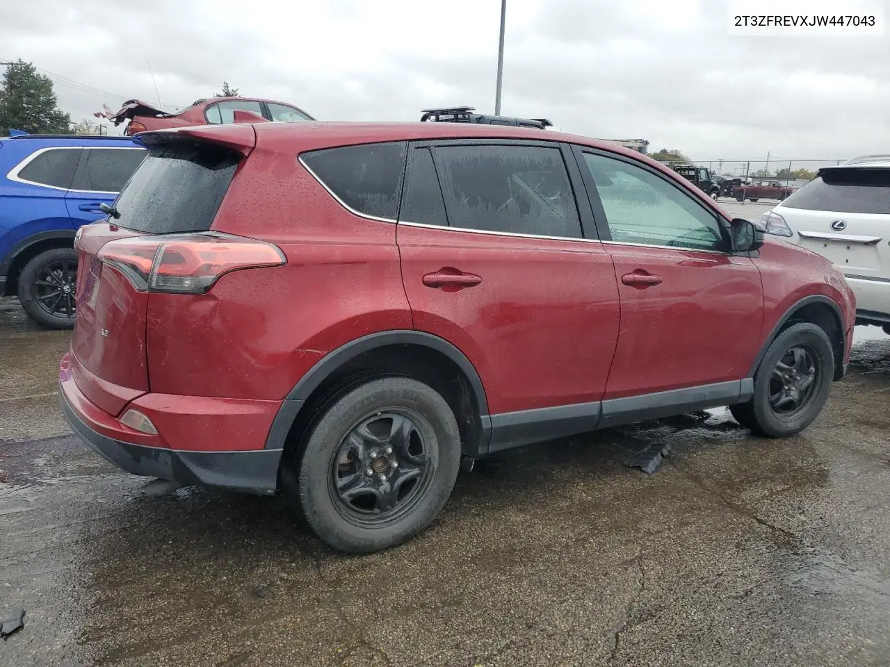 2T3ZFREVXJW447043 2018 Toyota Rav4 Le
