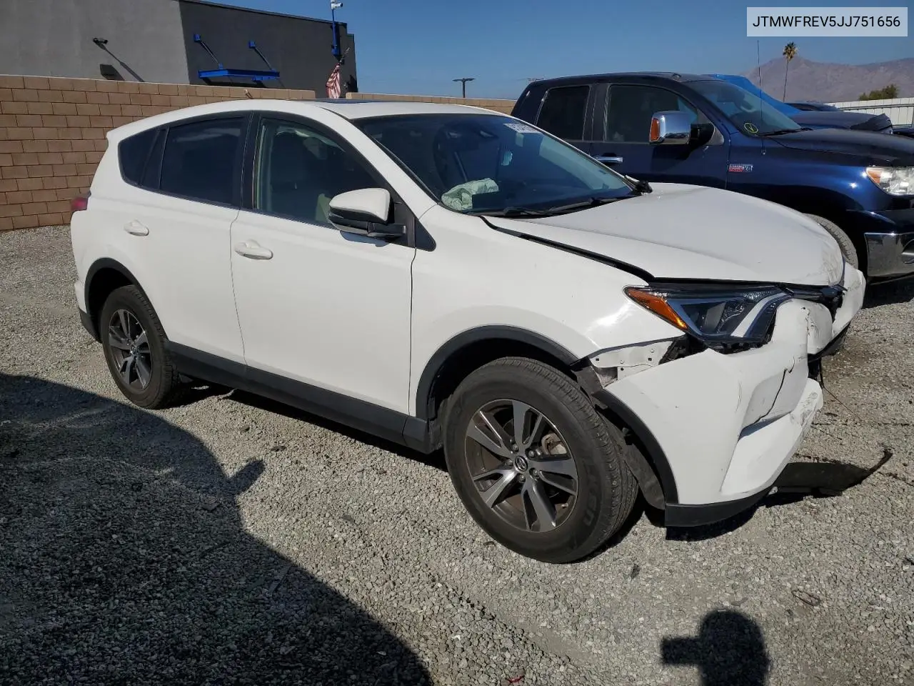 JTMWFREV5JJ751656 2018 Toyota Rav4 Adventure