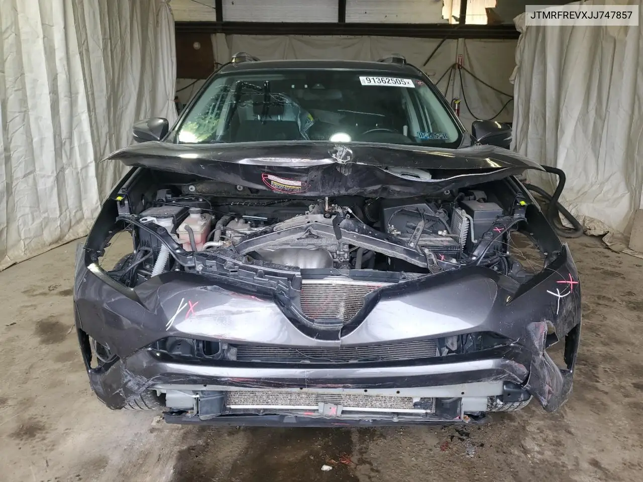 JTMRFREVXJJ747857 2018 Toyota Rav4 Adventure