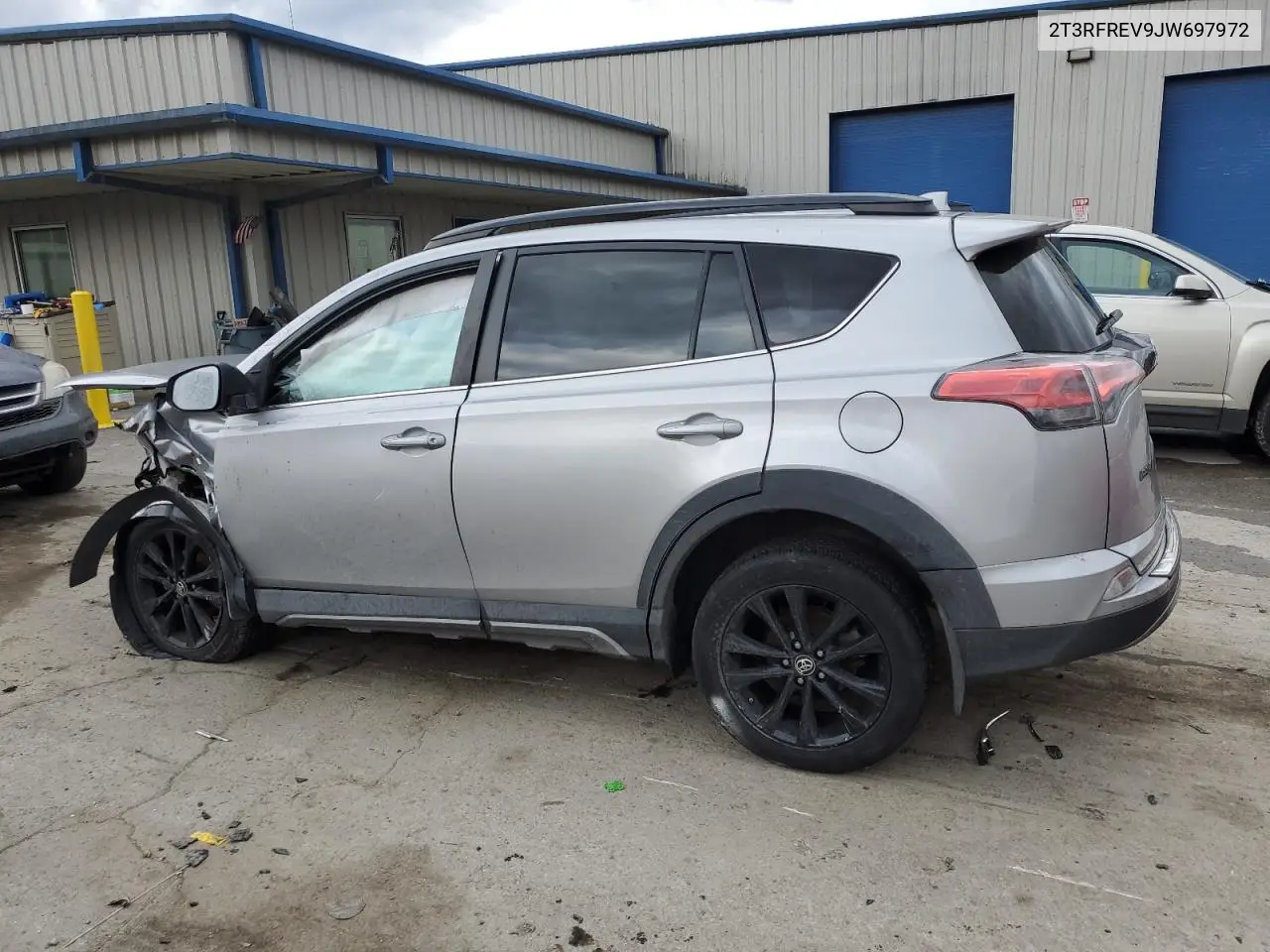 2T3RFREV9JW697972 2018 Toyota Rav4 Adventure