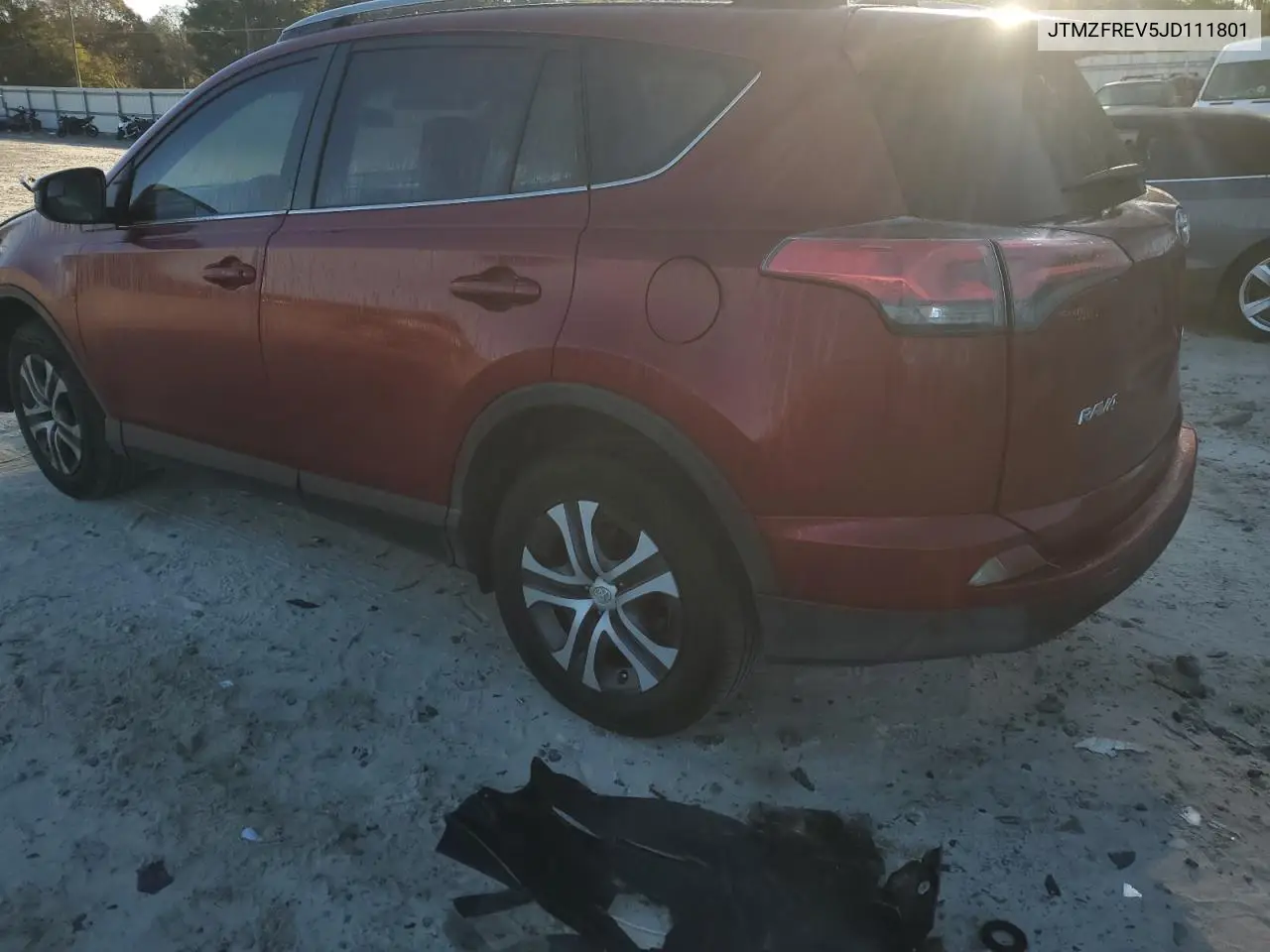 JTMZFREV5JD111801 2018 Toyota Rav4 Le