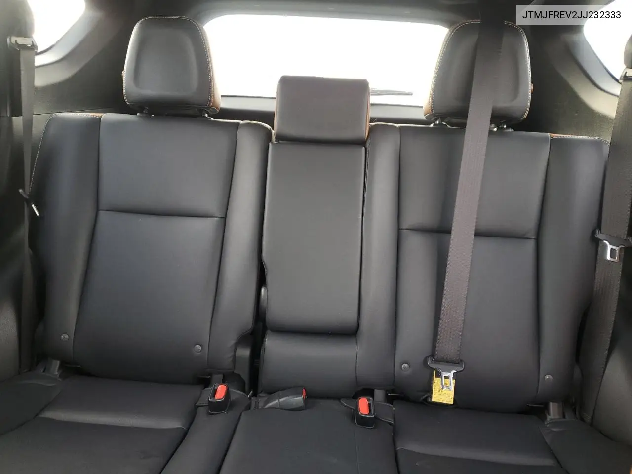 JTMJFREV2JJ232333 2018 Toyota Rav4 Se