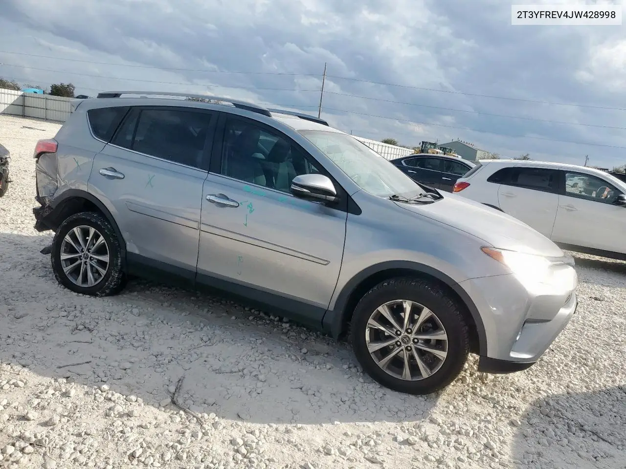 2T3YFREV4JW428998 2018 Toyota Rav4 Limited