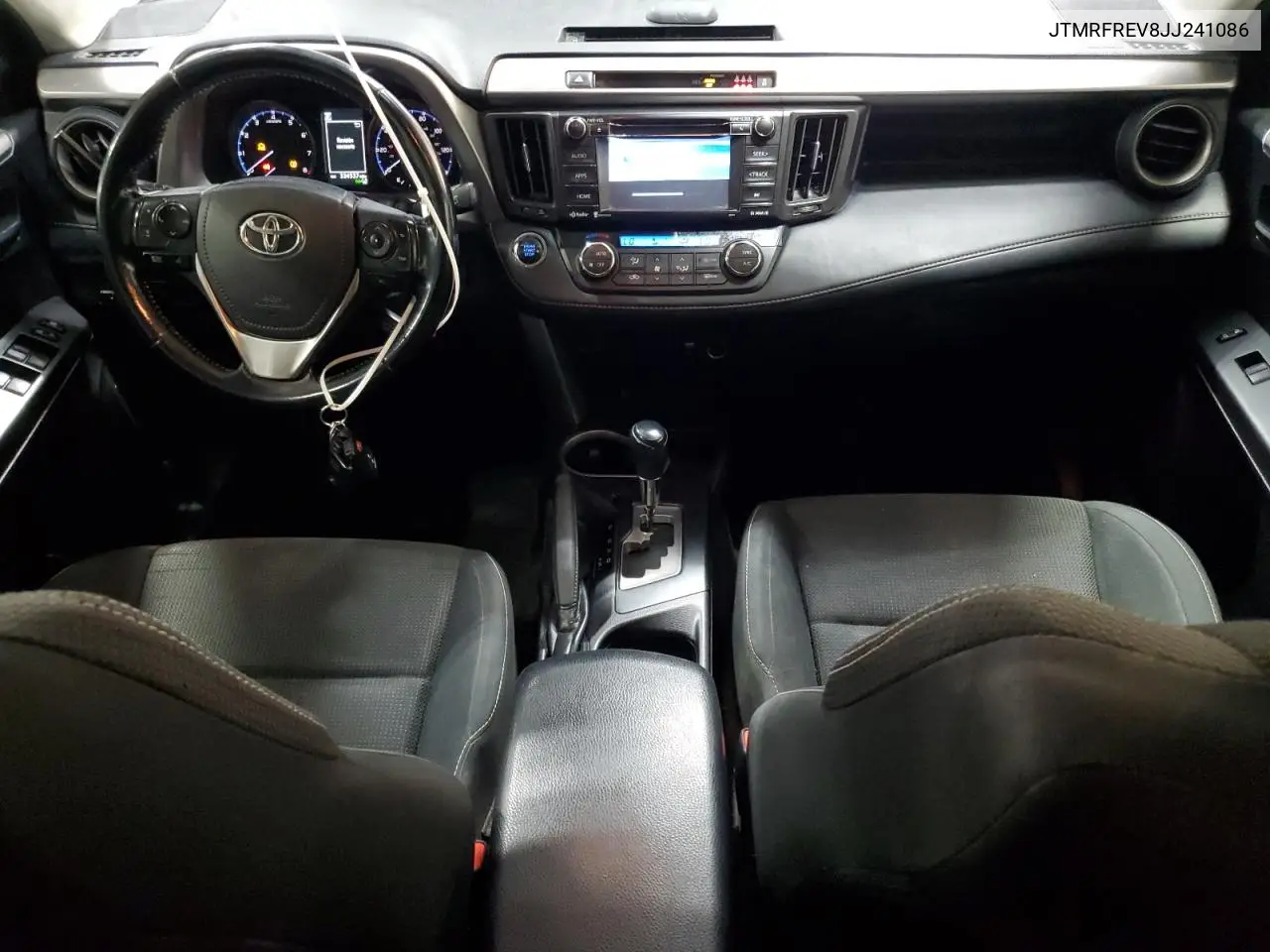 JTMRFREV8JJ241086 2018 Toyota Rav4 Adventure