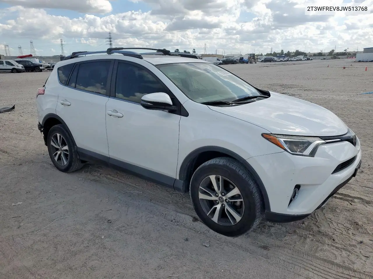 2T3WFREV8JW513768 2018 Toyota Rav4 Adventure