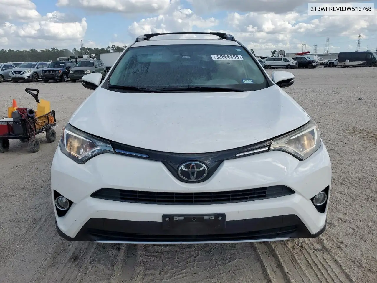 2T3WFREV8JW513768 2018 Toyota Rav4 Adventure