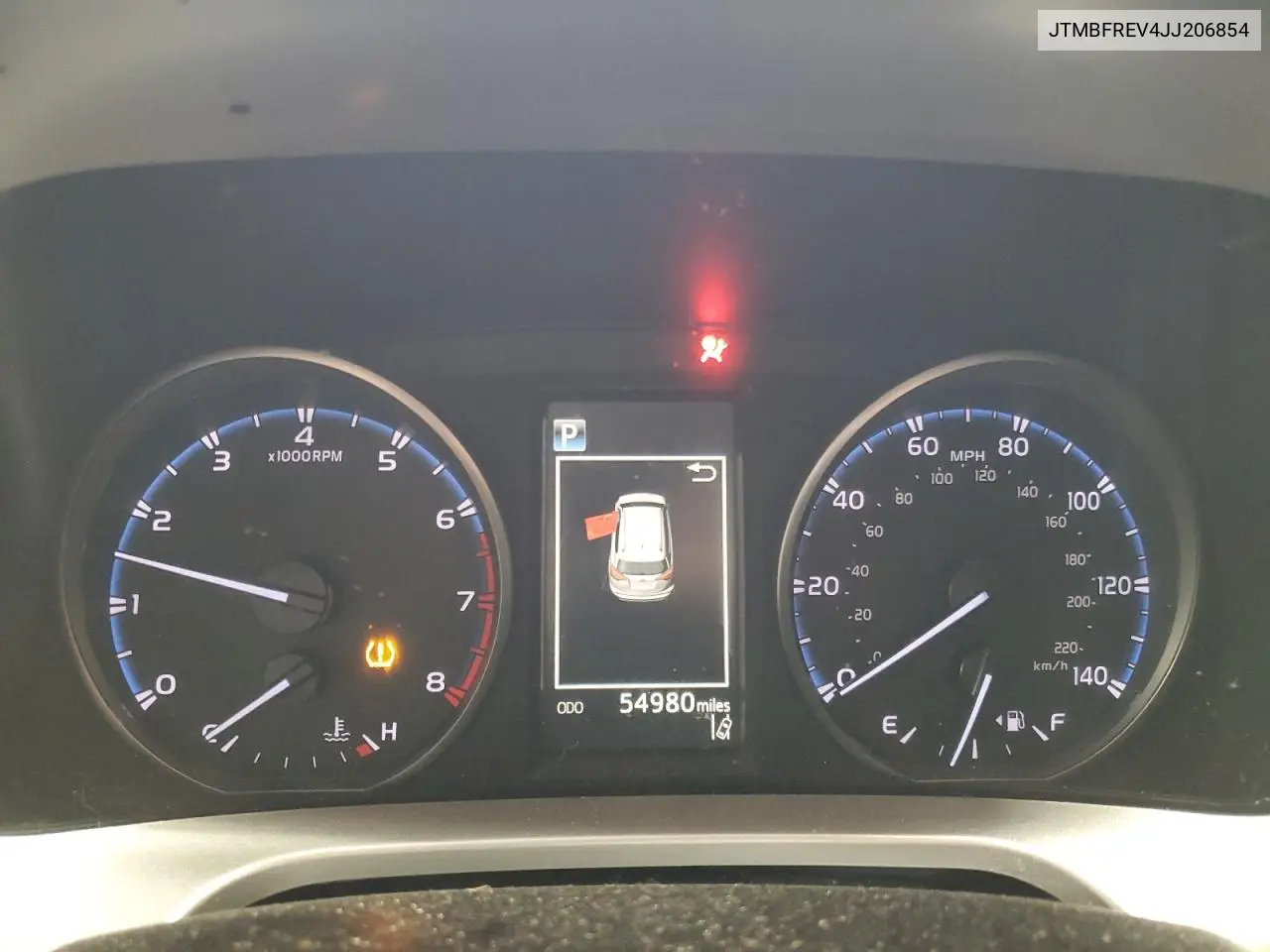 JTMBFREV4JJ206854 2018 Toyota Rav4 Le
