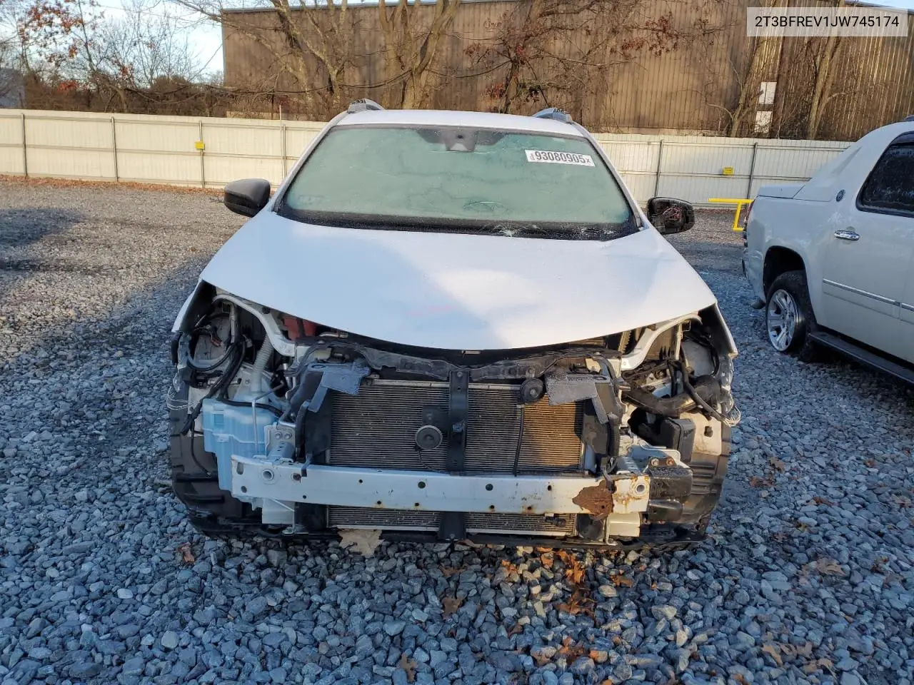 2T3BFREV1JW745174 2018 Toyota Rav4 Le