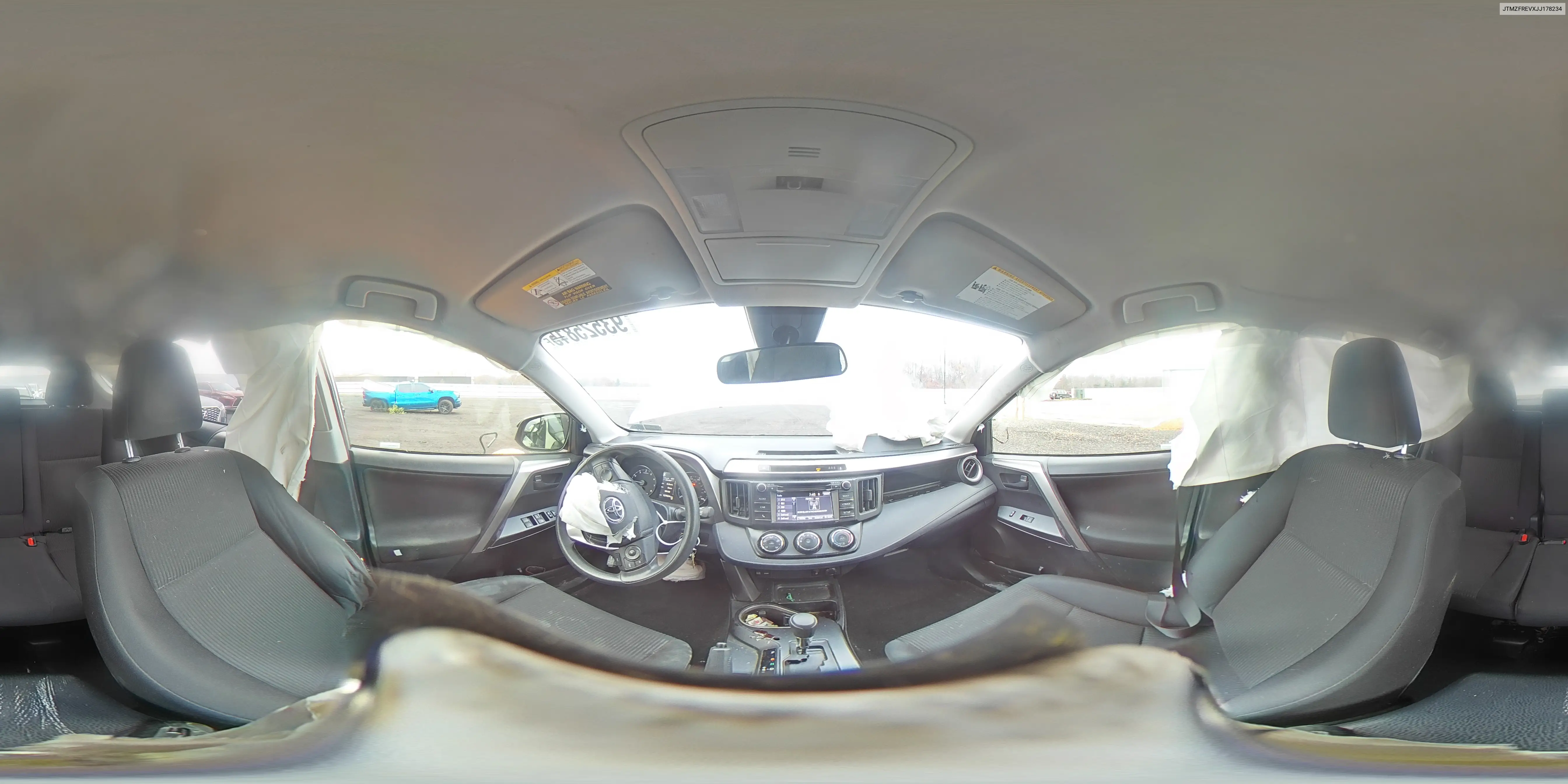 JTMZFREVXJJ178234 2018 Toyota Rav4 Le