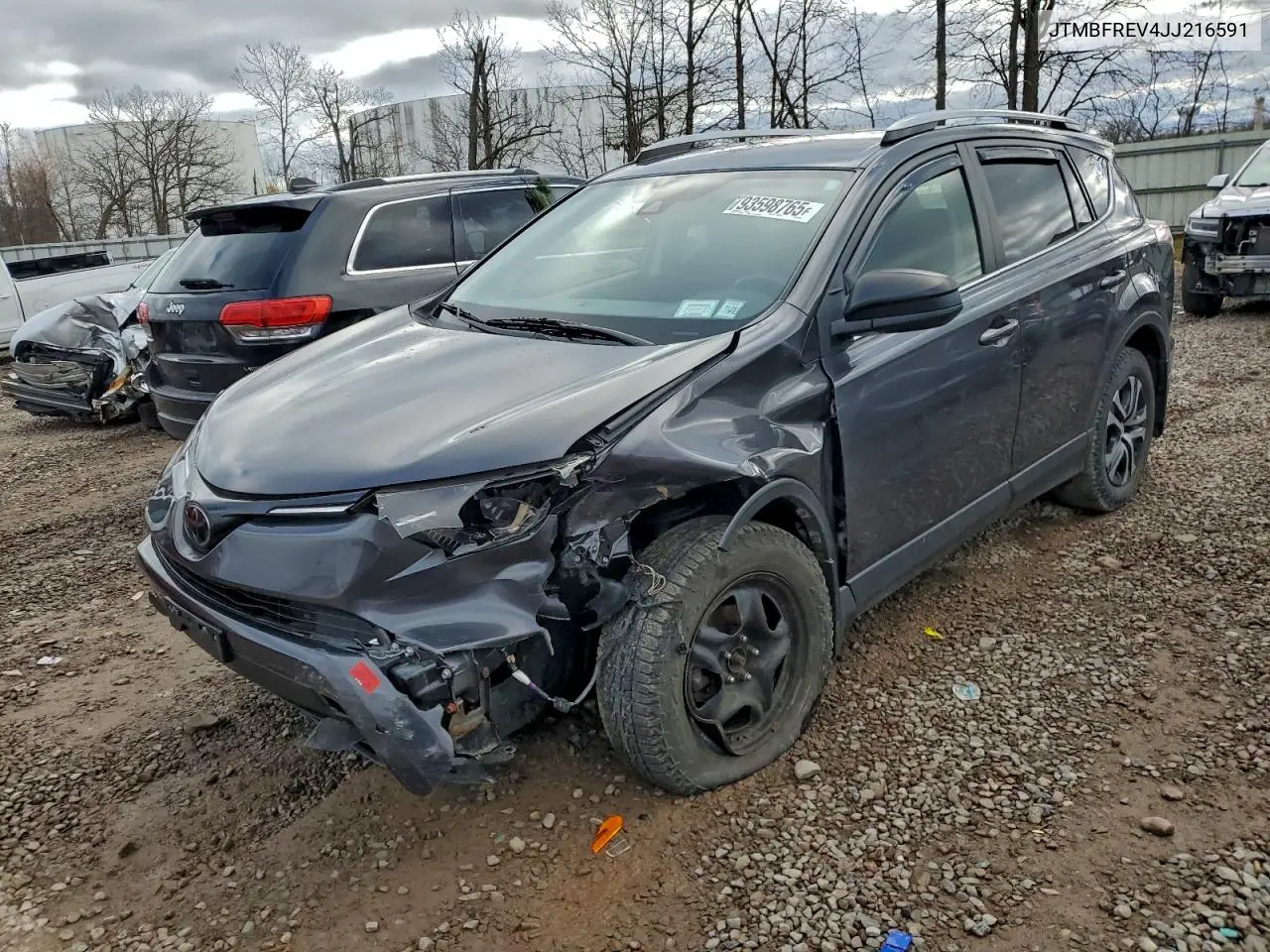 JTMBFREV4JJ216591 2018 Toyota Rav4 Le