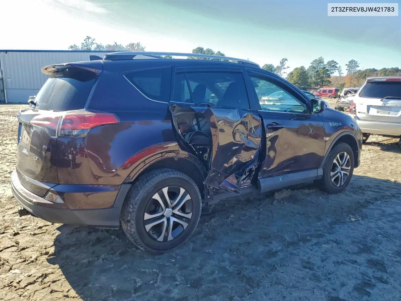 2T3ZFREV8JW421783 2018 Toyota Rav4 Le