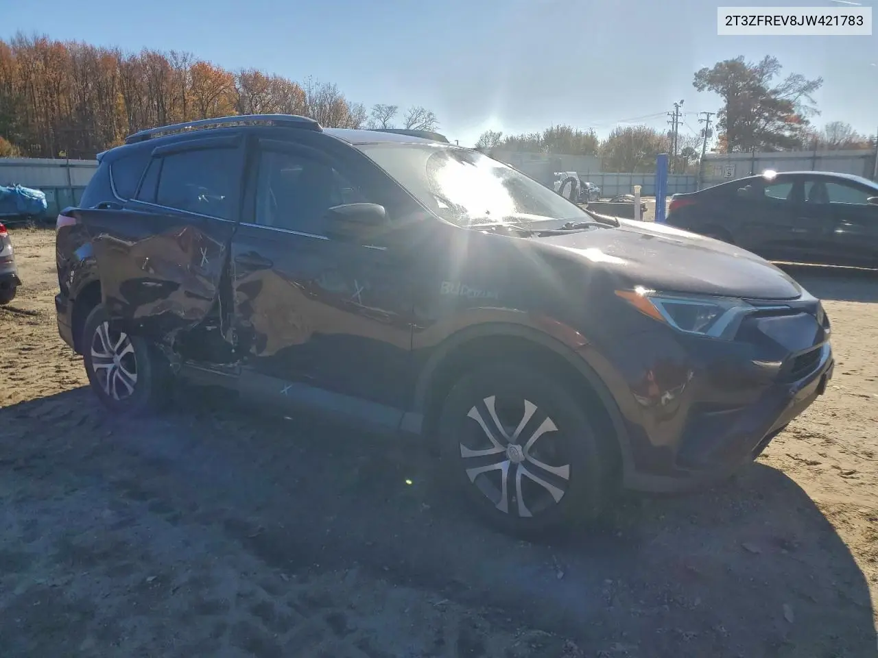 2T3ZFREV8JW421783 2018 Toyota Rav4 Le