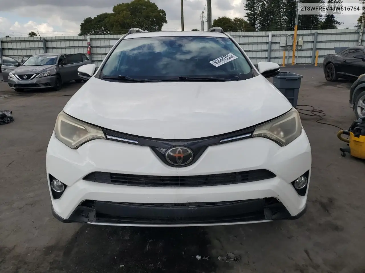 2T3WFREV4JW516764 2018 Toyota Rav4 Adventure