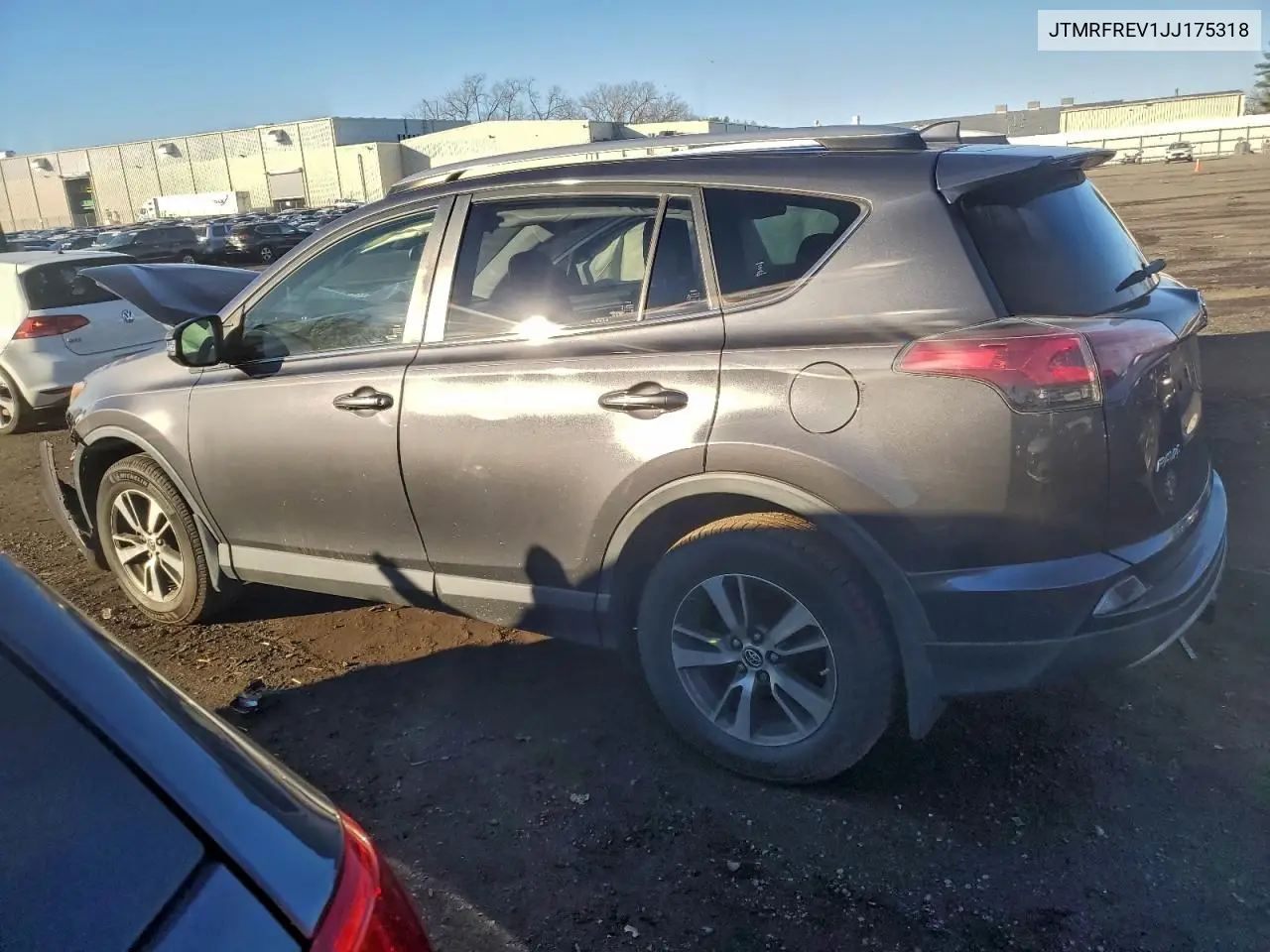 JTMRFREV1JJ175318 2018 Toyota Rav4 Adventure