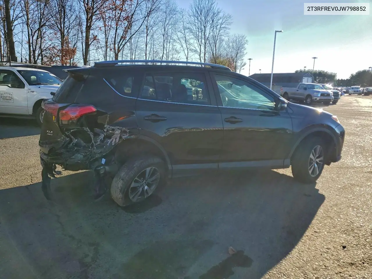 2T3RFREV0JW798852 2018 Toyota Rav4 Adventure