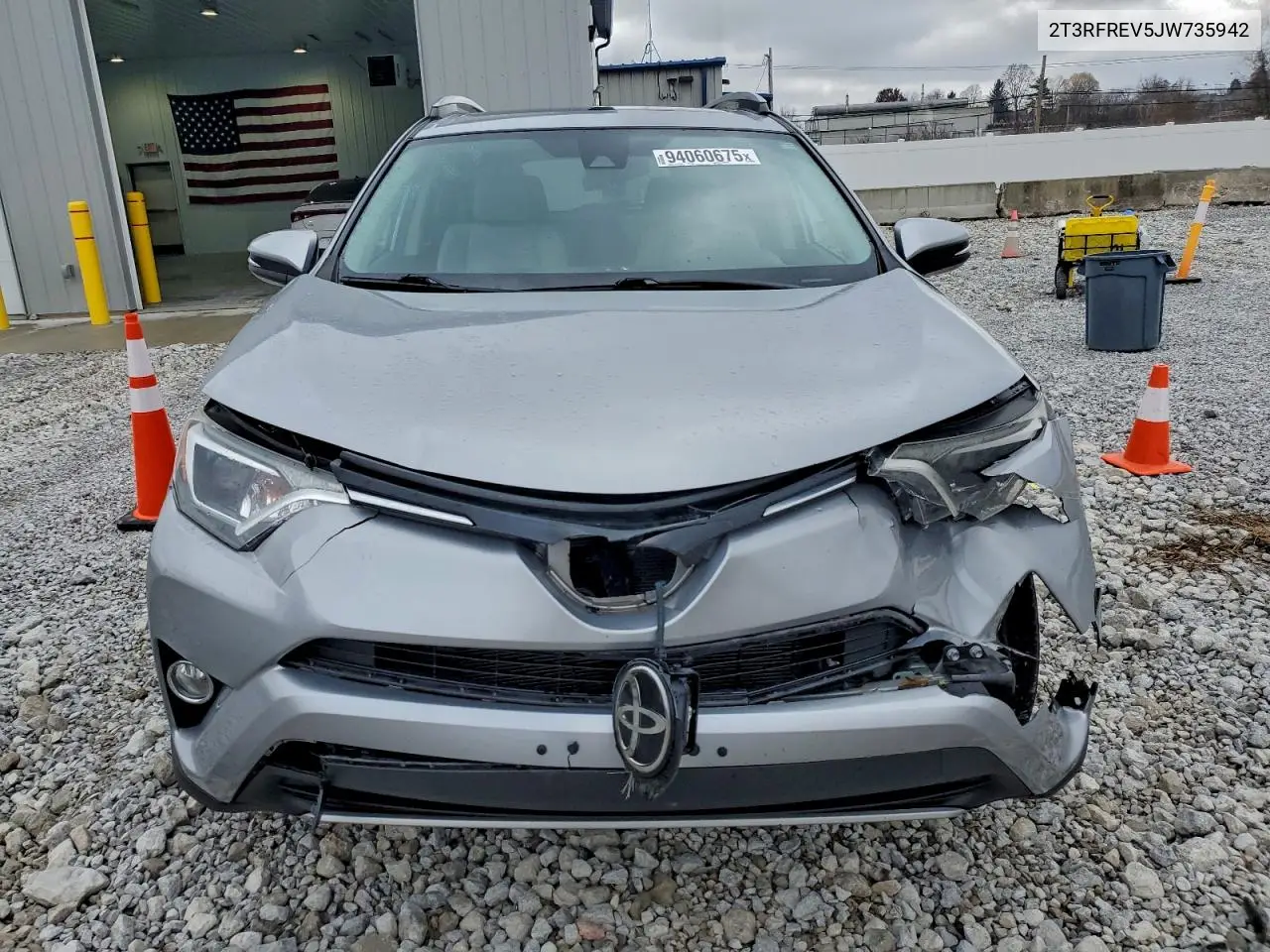 2T3RFREV5JW735942 2018 Toyota Rav4 Adventure