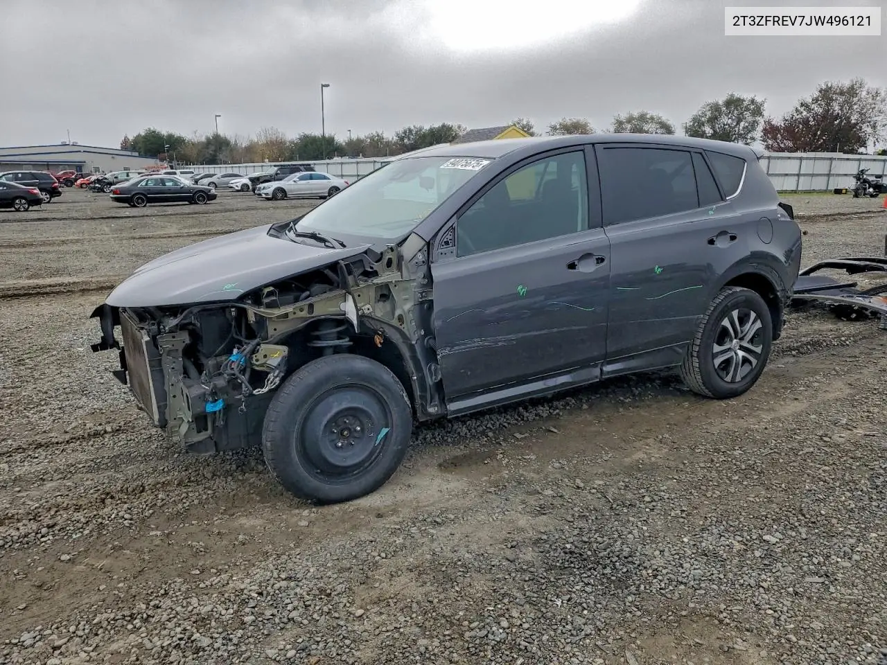 2T3ZFREV7JW496121 2018 Toyota Rav4 Le