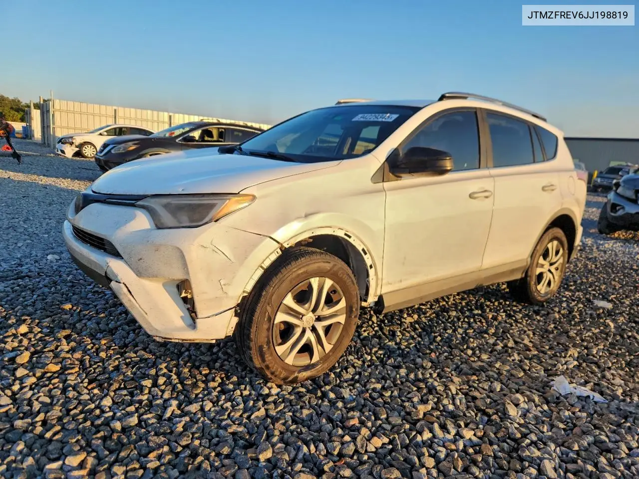JTMZFREV6JJ198819 2018 Toyota Rav4 Le