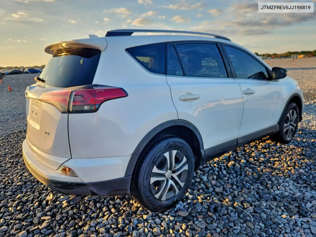 JTMZFREV6JJ198819 2018 Toyota Rav4 Le