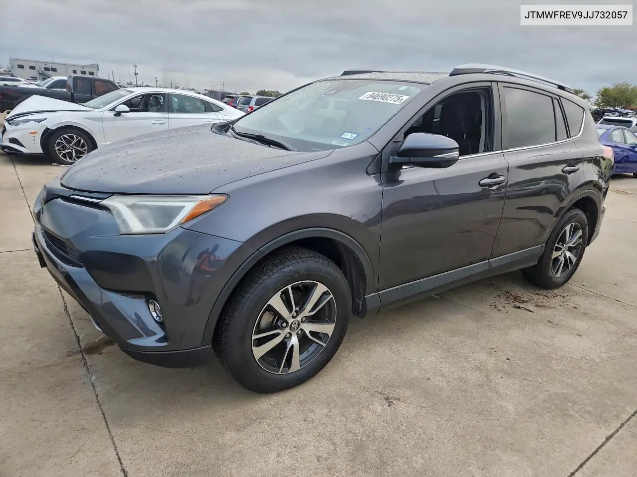 JTMWFREV9JJ732057 2018 Toyota Rav4 Adventure