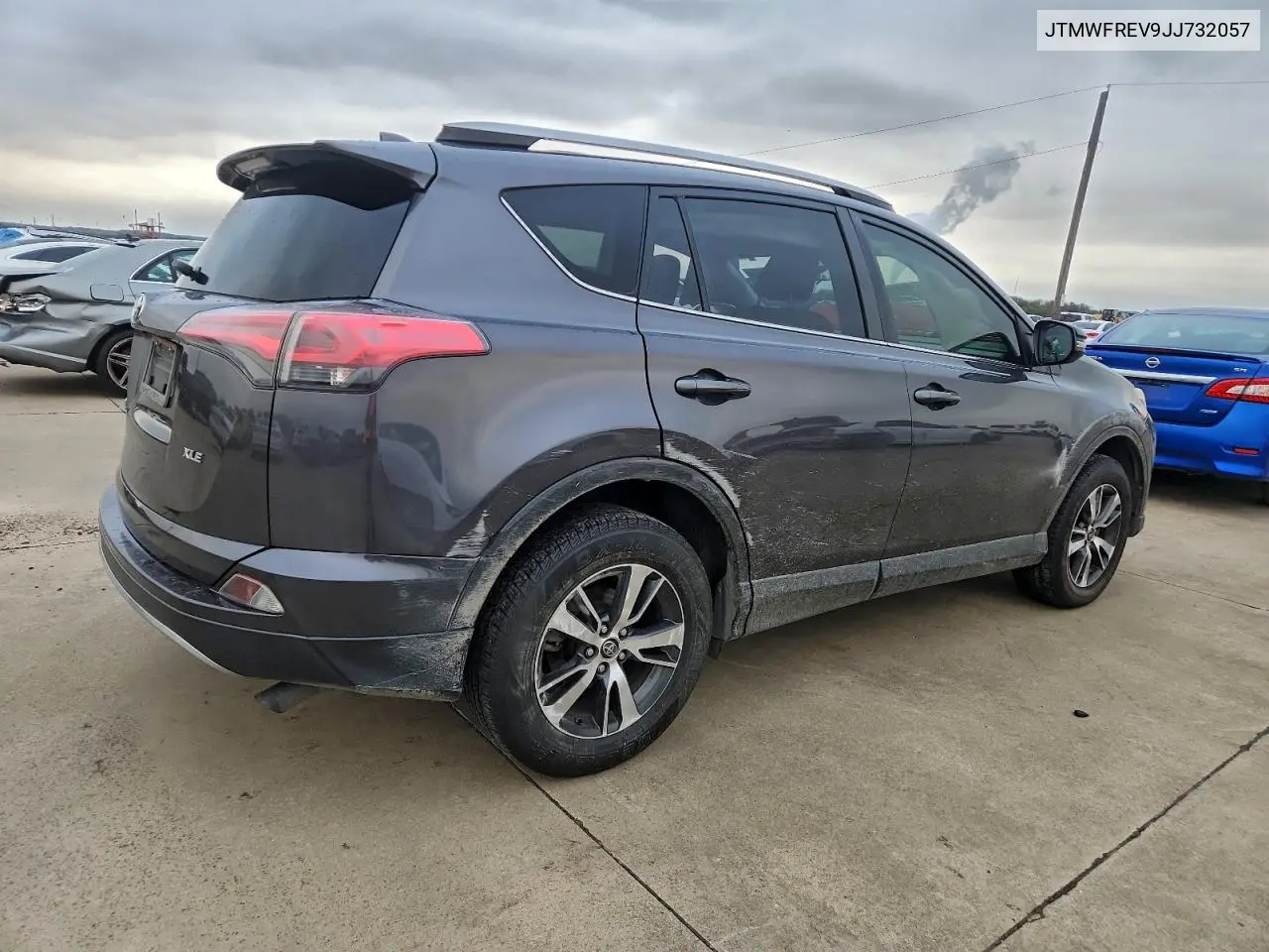 JTMWFREV9JJ732057 2018 Toyota Rav4 Adventure